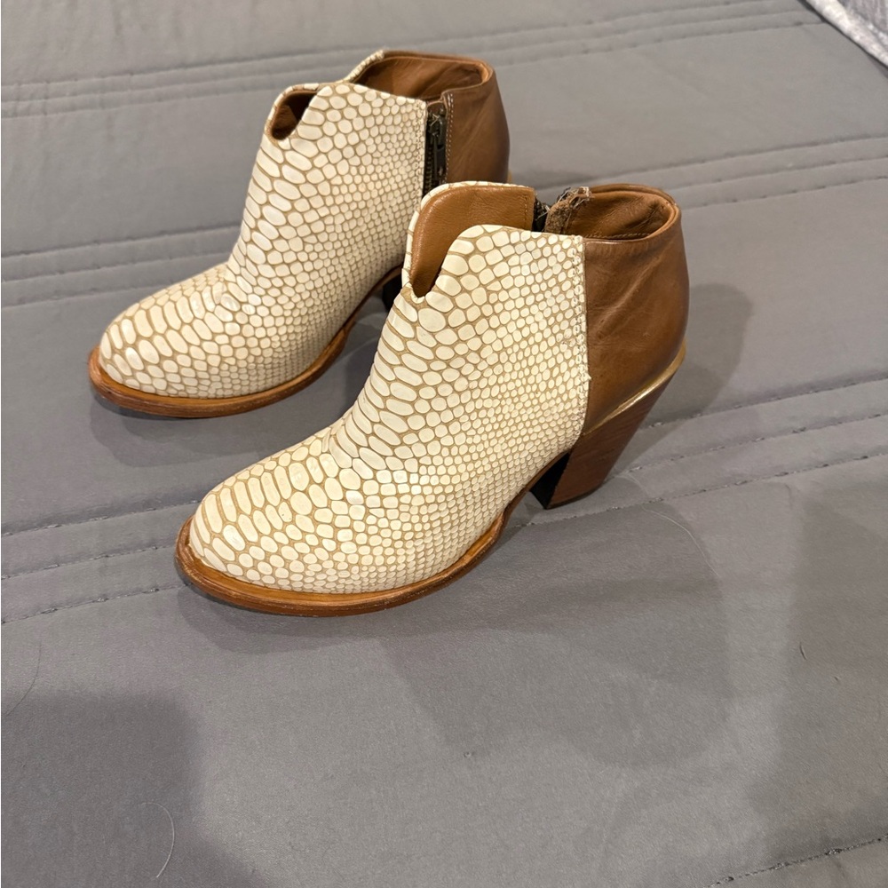 FREEBIRD by Steve Madden Detroit snake skin booties